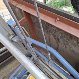 NAJAM KOSOG GEDA LIFTA ZA PODIZANJE/SPUŠTANJE MATERIJALA/OTPADA