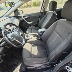 Opel Astra 1,7 CDTI, reg. do 09/26, novi set kvačila, 2 seta kotača