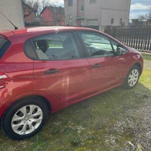 Peugeot 208 1,0 VTi 1. VLASNIK