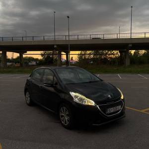 Peugeot 208 1.2 vti