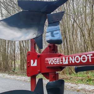 PLUG OKRETAC MARKE VOGEL NOOT