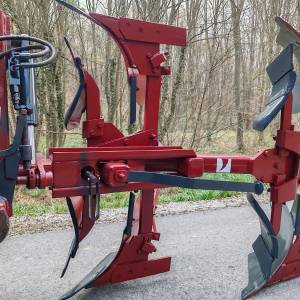 PLUG OKRETAC MARKE VOGEL NOOT