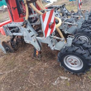 Podrivač strip-till Volmer Culex 8