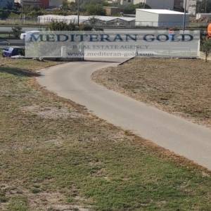 Poslovni prostor: Kaštel Novi, višenamjenski, veliki parking