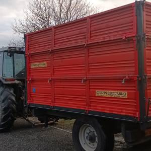 Prikolica jednoosovinka