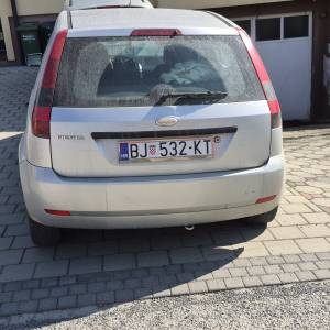 prodaje se ford fiesta