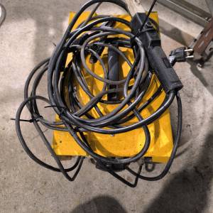 PRODAJEM APARAT ZA ZAVARIVANJE