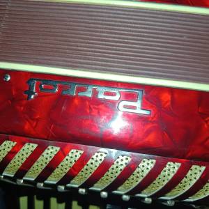 Prodajem harmoniku marke Parrot