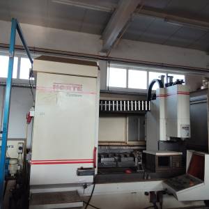 Prodajem obradni centar 4 osi