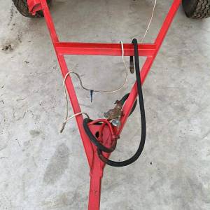 Prodajem prikolicu trostrani kiper