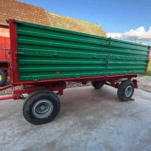 Prodajem prikolicu trostrani kiper