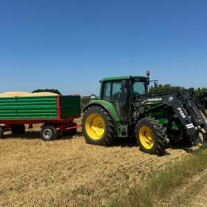 Prodajem prikolicu trostrani kiper