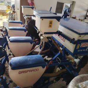 Prodajem sijačica gaspardo 4 reda