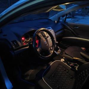 Prodajem Toyotu Corolla verso