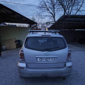 Prodajem Toyotu Corolla verso