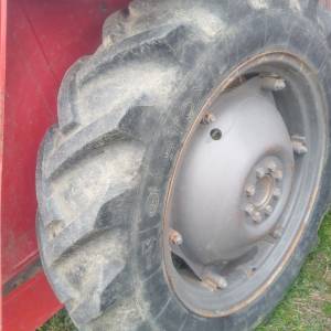 Prodajem traktor IMT 539