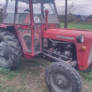 Prodajem traktor IMT 539