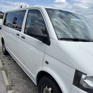 PRODAJEM VW CARAVELLU 2013. PUTNIČKI KOMBI 9+1