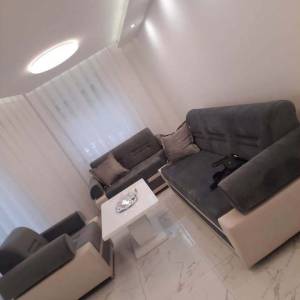 Samobor - Perivoj, 6-sobna kuća 195m2, garaža, PM, terase, uređeno!