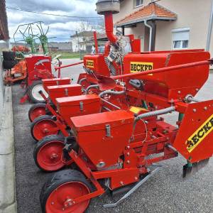 Sijačica za kukuruz BECKER 4 reda