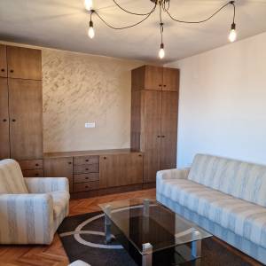 Svijetao, renoviran stan u centru Samobora s pogledom i privatnim park