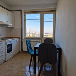 Svijetao, renoviran stan u centru Samobora s pogledom i privatnim park