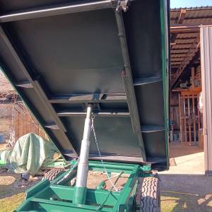 Tehnostroj prikolica