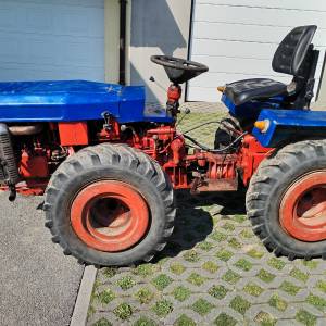 Tomo Vinković 730 + priključci i prikolica