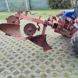 Tomo Vinković 730 + priključci i prikolica