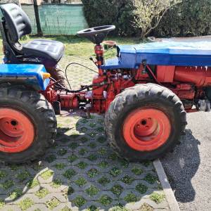 Tomo Vinković 730 + priključci i prikolica