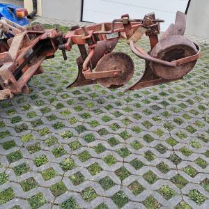 Tomo Vinković 730 + priključci i prikolica