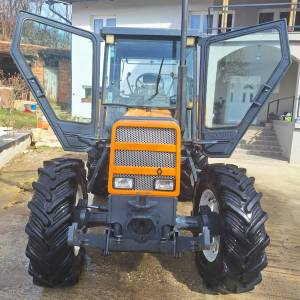Traktor Renault 77-32