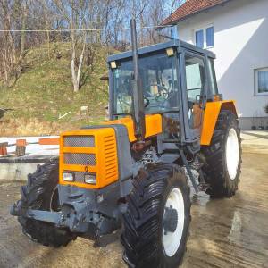 Traktor Renault 77-32