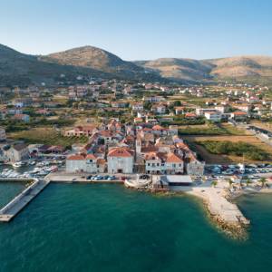 Trogir, Seget Donji, kuća za prodaju