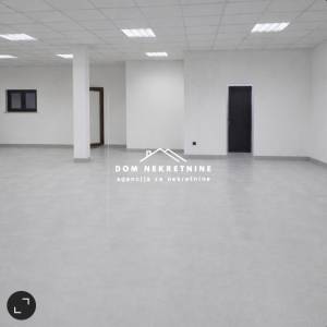 U MAKARSKOJ SE IZNAJMLJUJE POSLOVNI PROSTOR