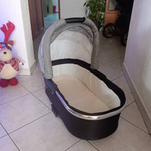 U prodaji su: Dječja kolica Kunert 3 u 1 i Kišobran kolica, kao nova ,