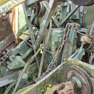 Vučeni berač kukuruza u zrnu dva reda