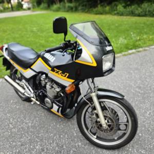 YAMAHA XJ600 1987GOD