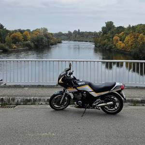 YAMAHA XJ600 1987GOD