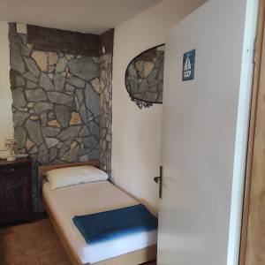 Apartmani na otoku Krku u mjestu Omišalj - 200m od plaže