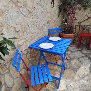 Apartmani na otoku Krku u mjestu Omišalj - 200m od plaže