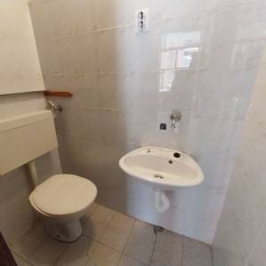 ATRAKTIVNI MALI LOKAL/POSLOVNI PROSTOR  ZA NAJAM!