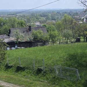 ATRAKTIVNO GRAĐEVINSKO ZEMLJIŠTE – KRIŽ CENTAR (BLIZINA ZAGREBA)