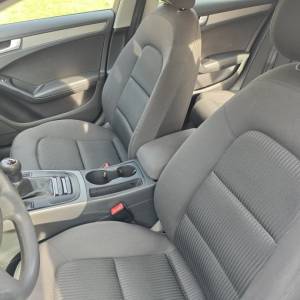 Audi A4 Avant 2,0 TDI Veliki servis.reg:7/26 tempomat,el.gepek..