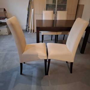 Blagovaonski stol i 4 stolice