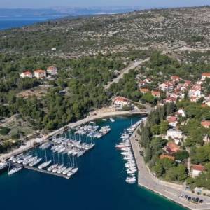 Brač, Milna, prodaje se atraktivno građevinsko zemljište