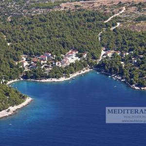 Brač, Milna samostojeća kuća, pogled