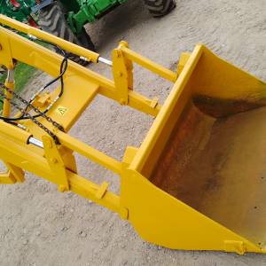 Čelni UTOVARIVAČ HAUER