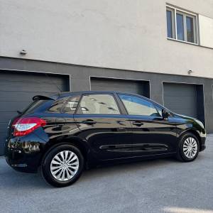 CITROEN C4 //134tkm//prvi vlasnik//HR auto//klima//odličan//