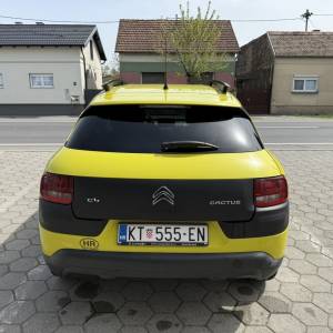 Citroën C4 Cactus SHINE 1,6 BlueHDi - NOVA REGA, NAVIGACIJA, UREDAN